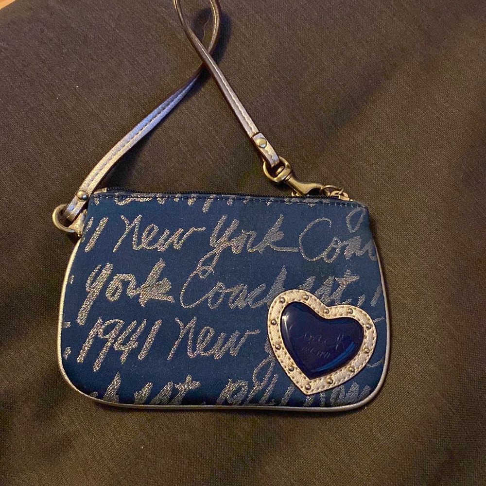 So cute! Hurry before I keep it!!!! Great condition